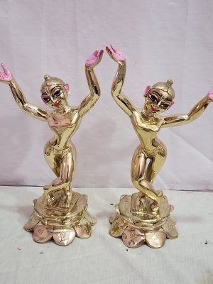 8 Inch Super Fine Brass Gaura Nitai Statue | Handmade Golden ISKCON Style Deities Crafted in Vrindavan | 3kg Pair for Home Temple & Devotional Decor