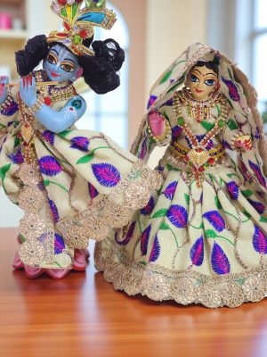 8 Inch Handmade Brass Radha Krishna Statue | Beautifully Painted Devotional Murti from Vrindavan | Jugal Jodi Deities for Home Temple by Vrindavan Export